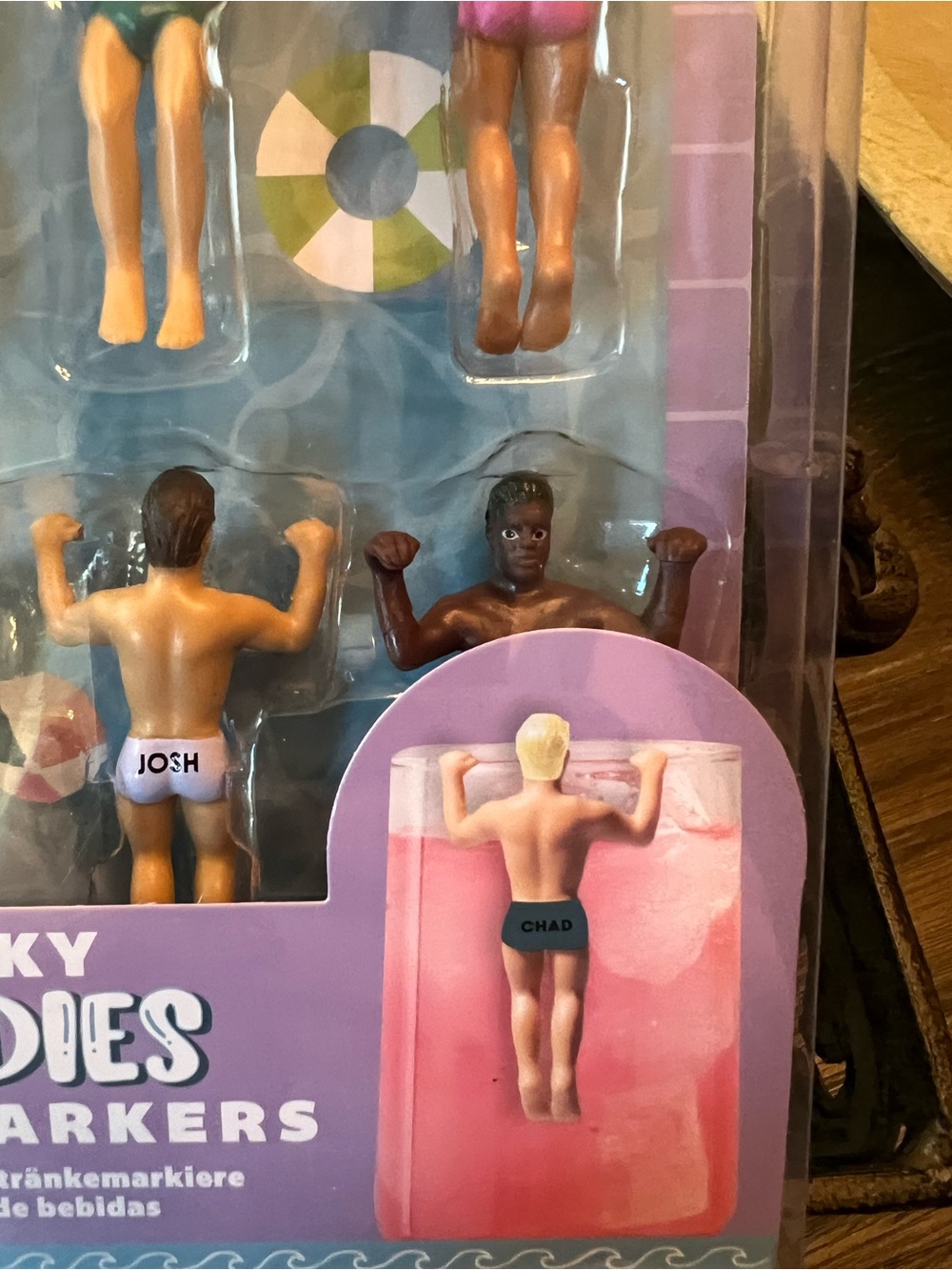 Hunky Buddies Drink Markers – Multicolor - Picture 6 of 7
